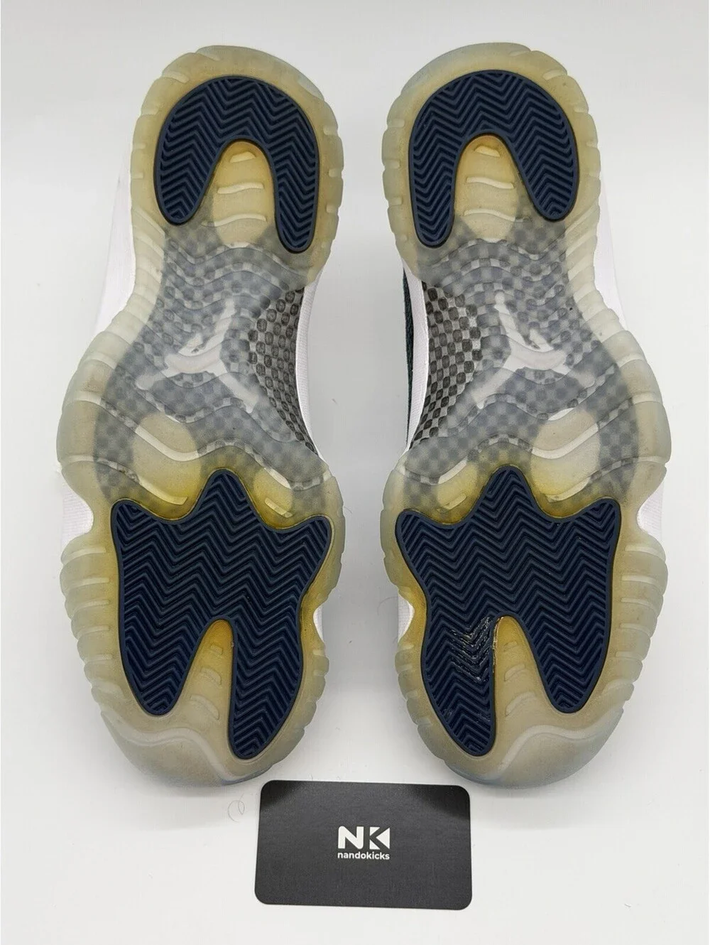 Air Jordan 11 Retro Low Snakeskin White Blue Men's Sneaker 2019 size 11.5M